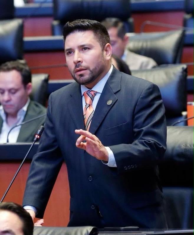 Impulsa Ivan Jaimes creación del Instituto Nacional de Becas y Crédito Educativo para estudiantes sobresalientes